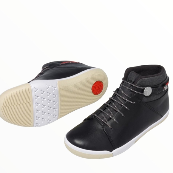 PLAE Waterproof Leather 'Abra' Shoes - Picture 2 of 9